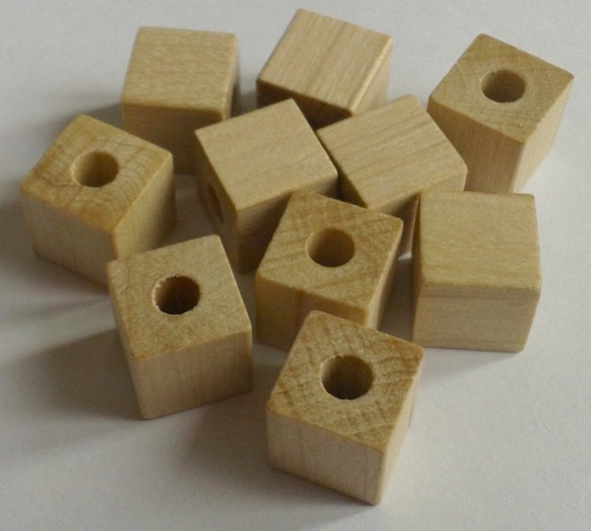 dřevěné kostky přírodní, 10mm - korálky